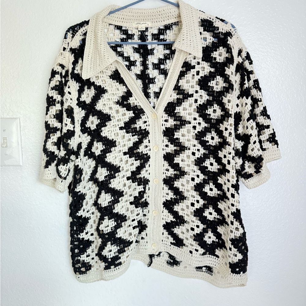 Ultra Pink Black and Cream Crochet Top